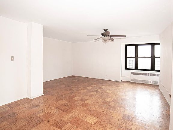 2nd image of 210 Broadway Unit J1601
