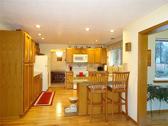 2nd image of 6012 Jody Ct SW