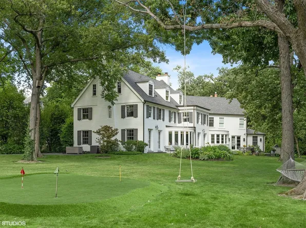 860 Auburn Rd, Winnetka, IL 60093