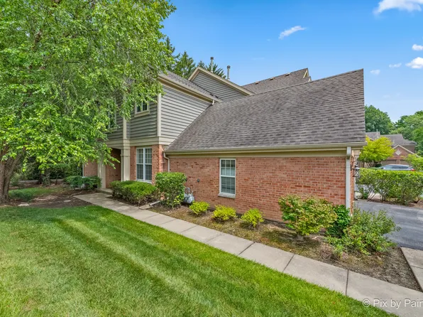 8 Wimbledon Ct #1301, Lincolnshire, IL 60069