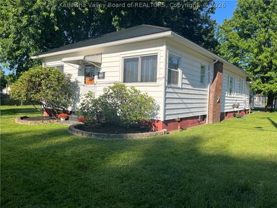 801 4th St, Letart, WV, 25253