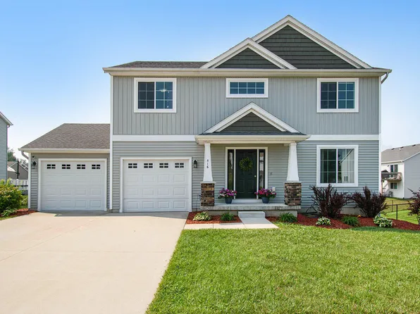 516 Hill Valley Ln, Sparta, MI 49345