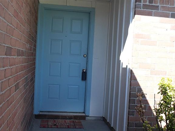 2nd image of 2802 Broad Haven Dr
