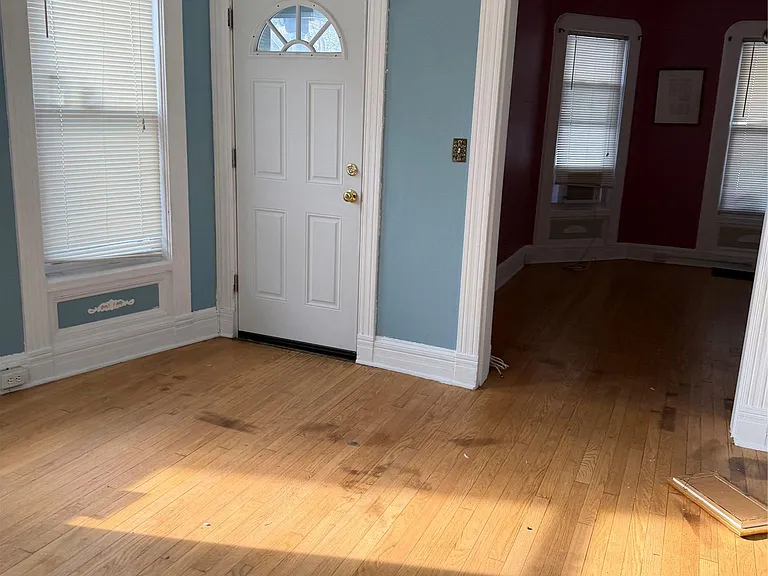 184 Highland Ave — Photo 7