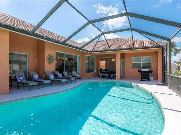 1951 Terrazzo LN, NAPLES, FL 34104