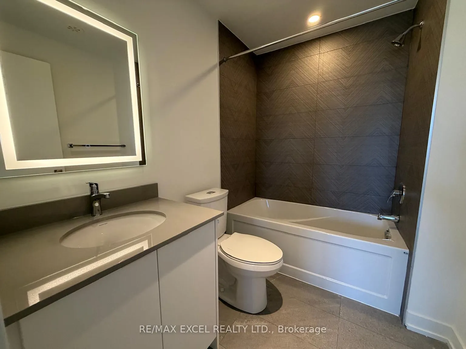 3 bed, $3,350 — Photo 2