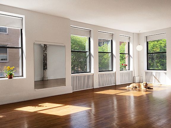 3rd image of 10 Bleecker St APT 3C