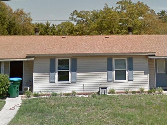 2nd image of 2784 Villa Woods Cir