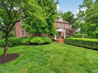9111 Clayton Rd, Saint Louis, MO 63124