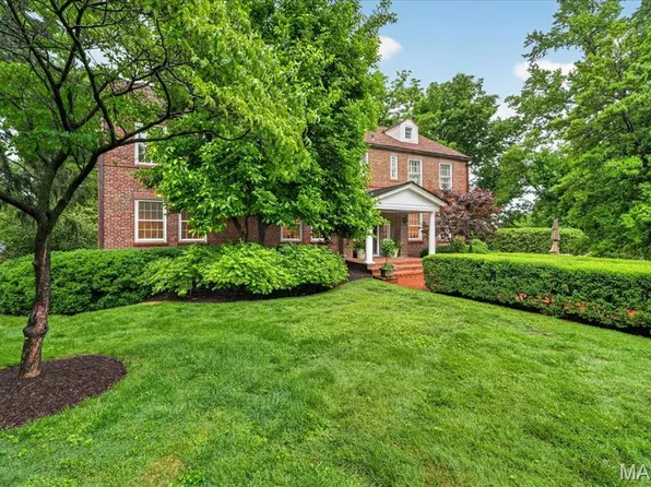 9111 Clayton Rd, Saint Louis, MO 63124