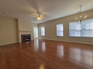 2223 Locksley Woods Dr APT D, Greenville, NC 27858