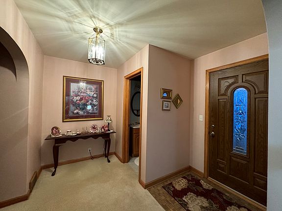 3rd image of 102 Switzer Dr