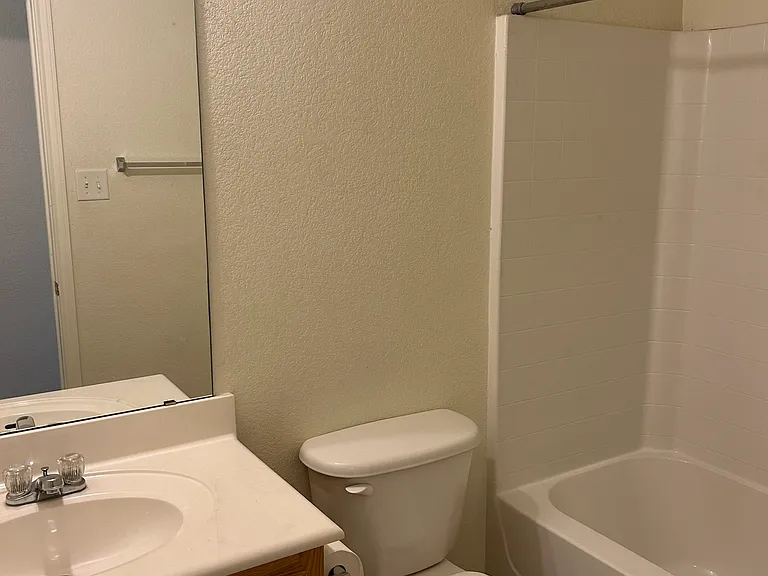 313 Cedar Ridge Dr #B — Photo 12