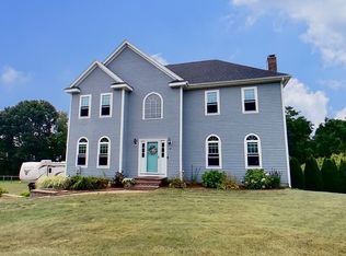 35 Brownfield Dr, Bridgewater, MA 02324