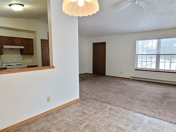 3rd image of 2700 Sunset Blvd APT 3