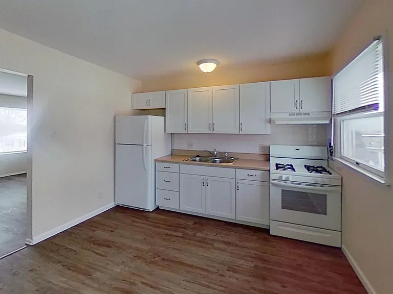 831 Parkcrest Dr #C — Photo 9