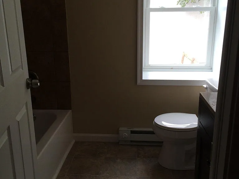 4545 Baker St — Photo 17