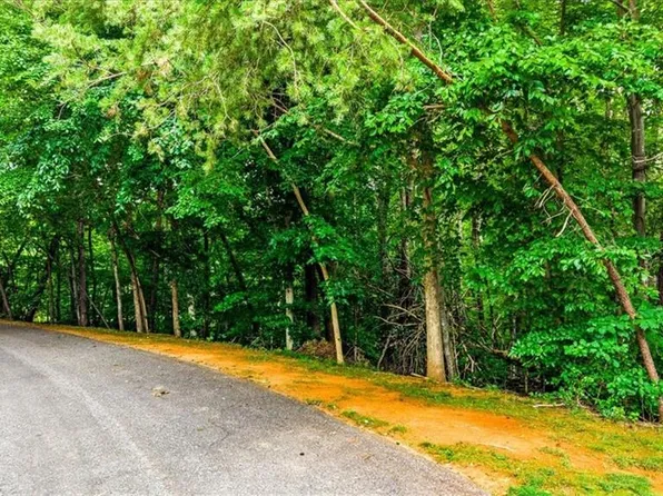 8006 Chatsworth Ct #39, Browns Summit, NC 27214
