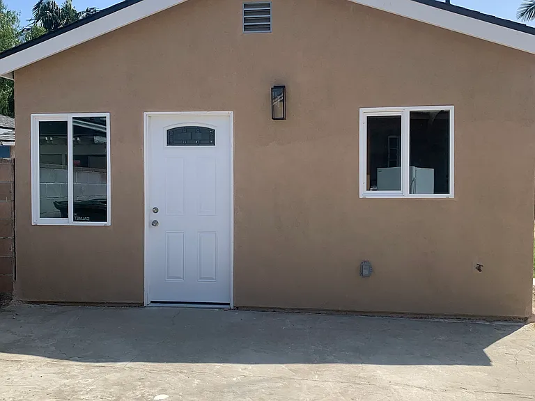 Pomering Rd — Photo 1