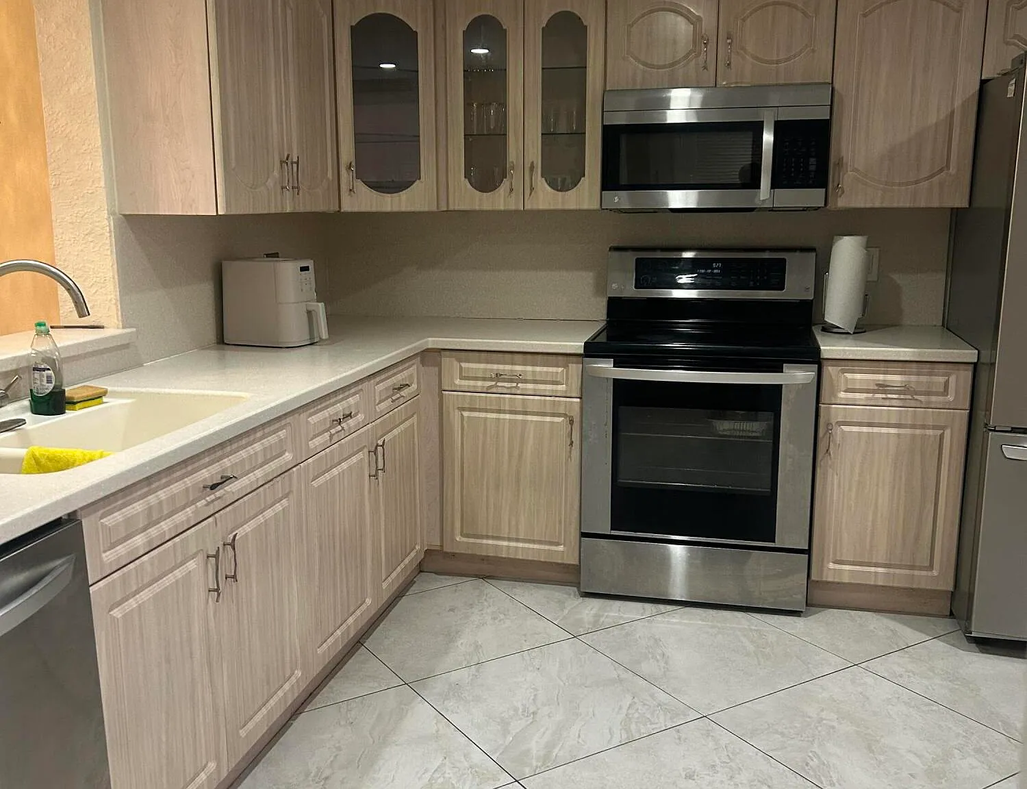 2 bed, 2.0 bath, 1550 sqft, $2,650 — Photo 2