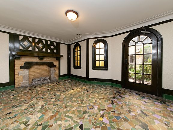 5th image of 4209 N Kedvale Ave APT 3F