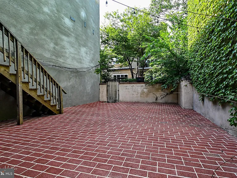 1712 Thames St — Photo 24