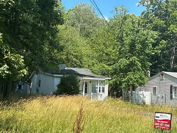 3rd image of 359 Lake Shore Dr