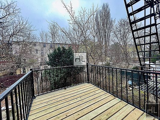 1st image of 477 Willoughby Ave #2A