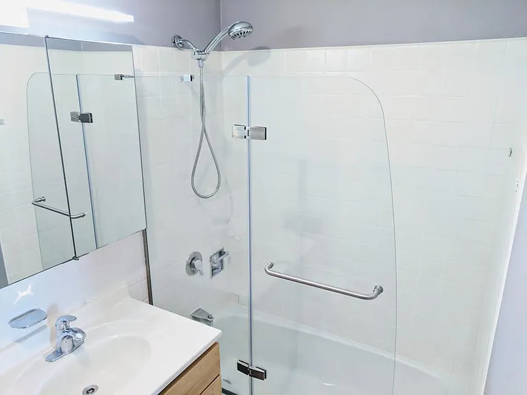 655 W Irving Park Rd #2117 — Photo 13
