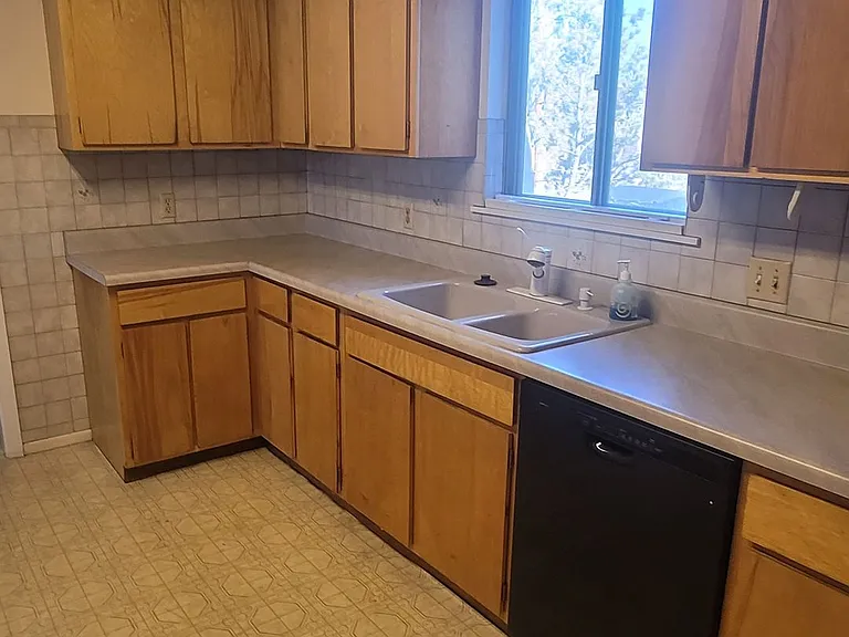 2636 Hickory Dr — Photo 6