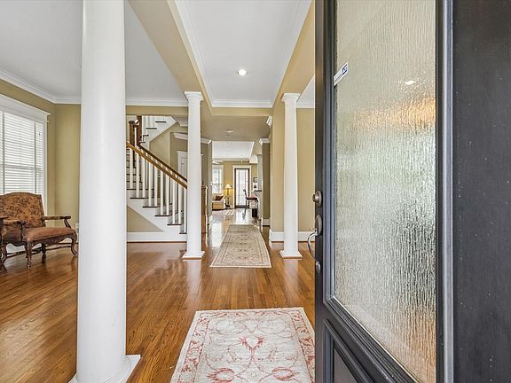 5th image of 1023 Nicholson St