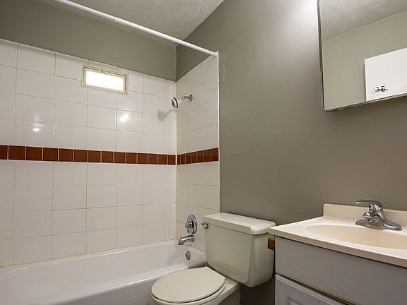4th image of 3518 Gertrude St APT 1W