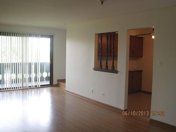 5th image of 1005 Centurion Ln APT 10