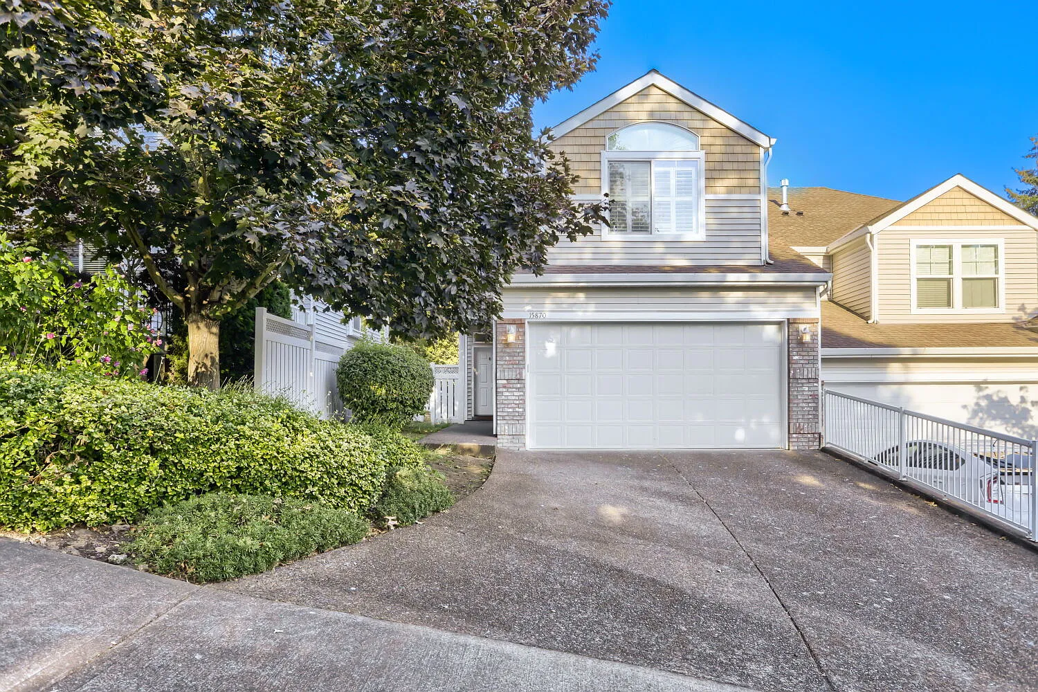 3 bed, 2.0 bath, 1884 sqft, $3,069 — Photo 1
