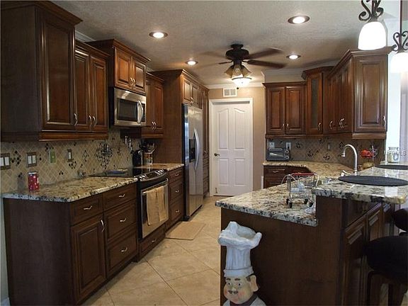 4th image of 13618 Arden Dr