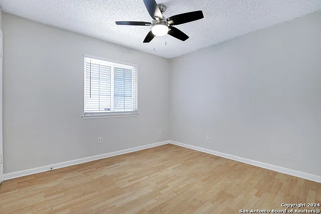 9262 Ridge Br — Photo 11