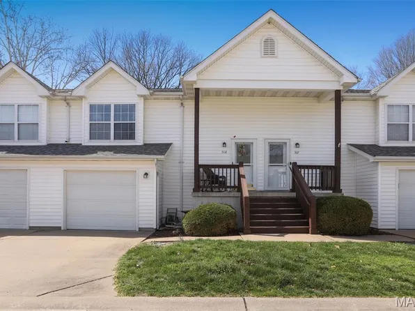 508 Pacific Estates Dr, Pacific, MO 63069