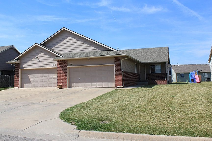 2nd image of 8932 W Meadow Park Ct