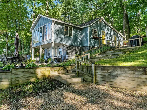 191 Midway Walk, Six Lakes, MI 48886