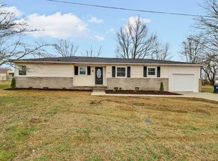 106 Dearman St, Smithville, TN 37166