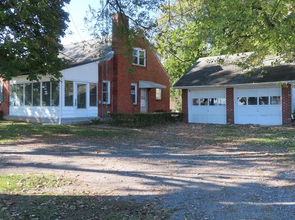 1126 Crottlestown Rd, Chambersburg, PA 17202
