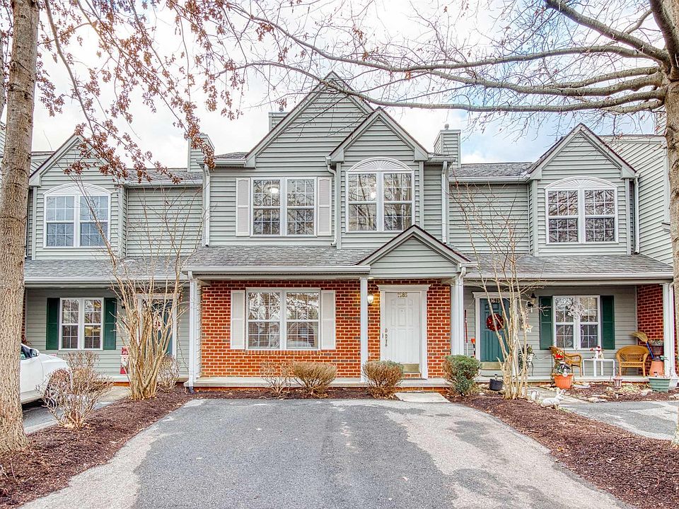 1st image of 1685 Providence Blvd