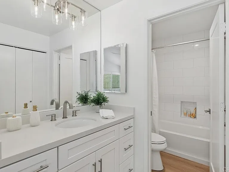 13567 Tiverton Rd — Photo 28