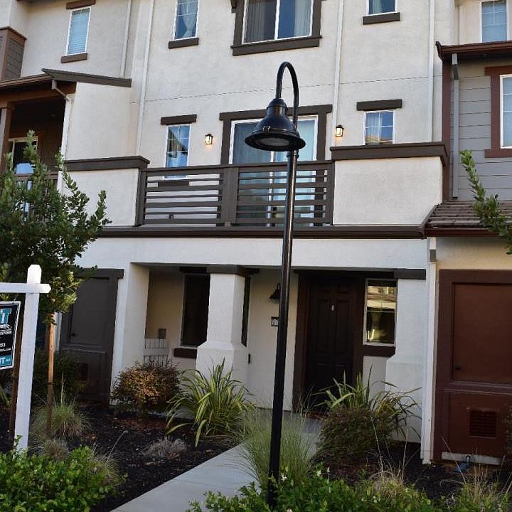 1st image of 17030 Saint Anne Ln