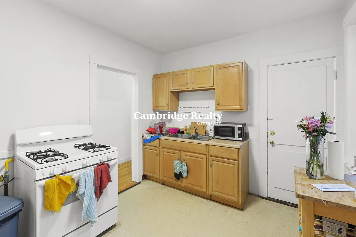 Building Photo - 1642 Commonwealth Ave #1T