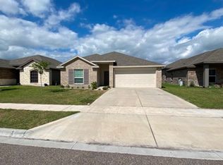 9550 English Oak Dr, Corpus Christi, TX 78410