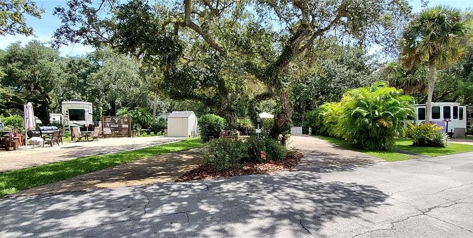 1st image of 416 Longhorn Dr