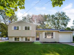 3830 Mallory Ave SW, Wyoming, MI 49519