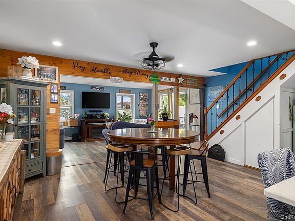 3rd image of 101 Blacksmith Road E