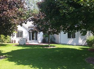 4538 Harvest Cir, Manitowoc, WI 54220